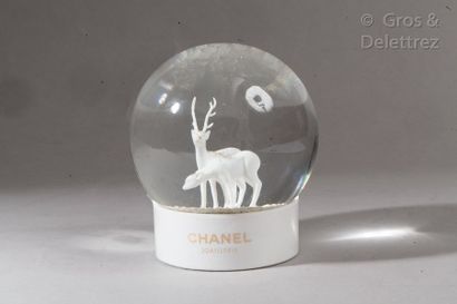 CHANEL Joaillerie *Snowball depicting a deer and a hind on a camellia ground. Original...