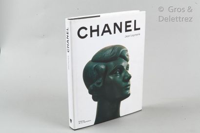 null *Livre «?Chanel?» par Jean Leymarie, éditions de la Martinière année 2010. Bon...