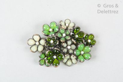 GRIPOIX *Varnished metal bouquet brooch composed of glass flowers cast in shades...