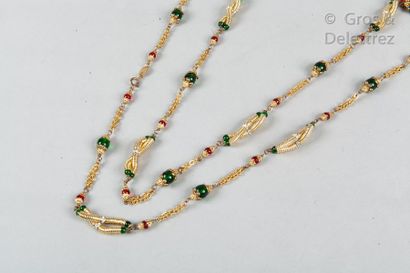 CHANEL par Robert Goossens Circa 1960

*Double-row necklace with gold-plated metal...