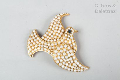 CHANEL par Karl LAGERFELD Spring/Summer 1991 Haute Couture Collection - Maison Gripoix

*Brooch...