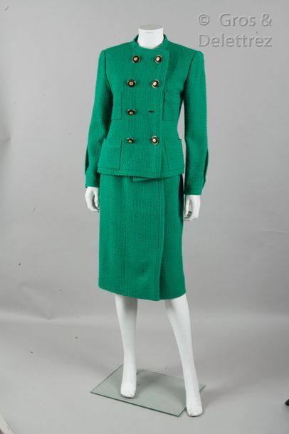 CHANEL Boutique par Karl LAGERFELD Autumn/Winter 1987-1988 Collection Suit in emerald...