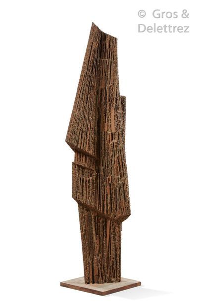 Michel LUCOTTE (Né en 1931) « Tête verticale n°2 » Rare sculpture en fer soudé et...