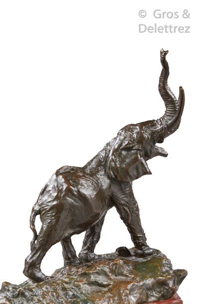 FALIZE ORFEVRE ELEPHANT

Rare et exceptionnelle sculpture en bronze à patine brune...