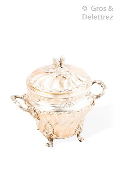 null Silver covered sugar bowl with torsos sides resting on acanthus windings, handles...