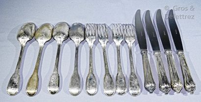 PUIFORCAT 4 silver cutlery and 4 knives, silver handles filled

and steel blades,...