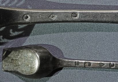 null Sugar spoon engraved with a coat of arms stamped with a marquis's crown and...