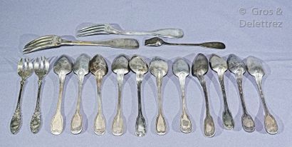 null Silver mismatched lot comprenant :

10 coffee spoons model with net (5 : 1819-1838...
