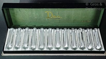 DAUM Twelve crystal knife holders. In their box.