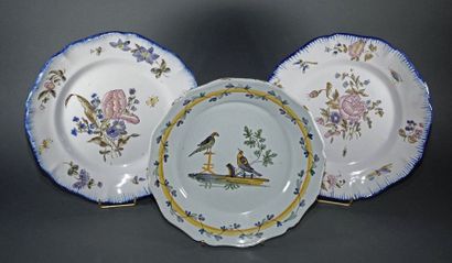 CHAROLLES et NEVERS Pair of earthenware contour plates with polychrome decoration...