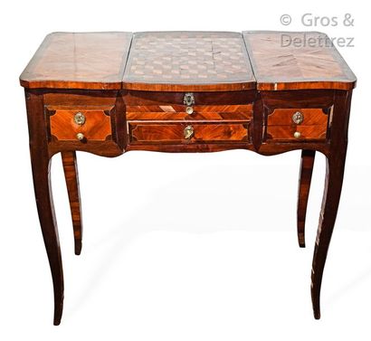 null Dressing table in violet wood veneer and rosewood inlaid with leaves in reserves,...