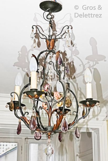 null Chandelier with four lights in wrought iron and gilded sheet metal with drop...