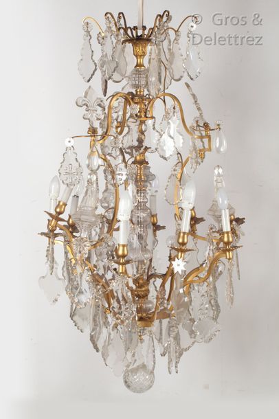 null Important chandelier cage, with twelve arms of light, in gilt bronze decorated...