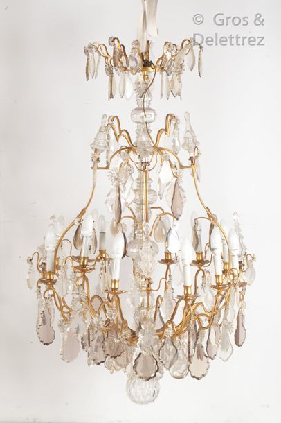 null Important chandelier cage, with twelve arms of light, in gilt bronze decorated...