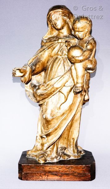 null Groupe en bois sculpté et doré représentant la Vierge à l’Enfant Fin du XVIIIème...