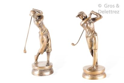 null Joueur et joueuse de golf. Deux figures en bronze.

Haut?: 24cm