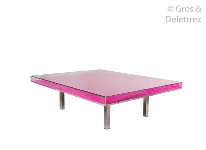 null Yves KLEIN (1928-1962)

MONOPINKTM Table

Plexiglas, glass, pink pigment and...