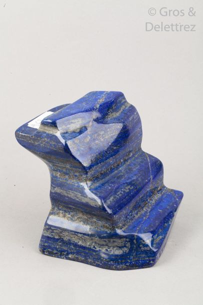 null Bloc de lapis-lazuli poli.

16 x 11 x 21 cm - Poids : 6 kg