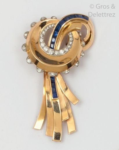 null Brooch " Nœud " in platinum and yellow gold, adorned with brilliant-cut diamonds...