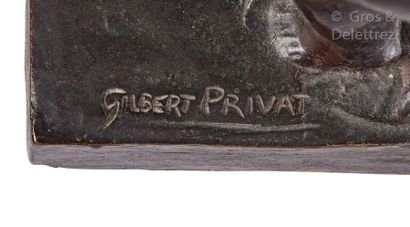 Gilbert Auguste PRIVAT (1892-1969) Femme à l’enfant

Sculpture en bronze à patine brune

Signée...