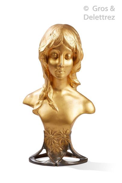 E.BESSIN (XIX-XXe) Buste de jeune femme

Sculpture en bronze à patine dorée

Signée...