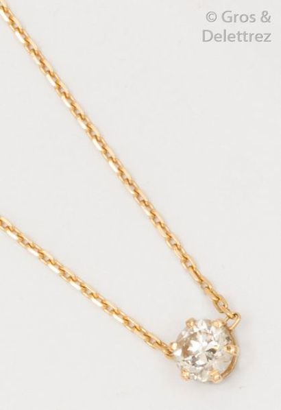 null Necklace in yellow gold, set with an old cut diamond of about 1 carat. P. Brut :...