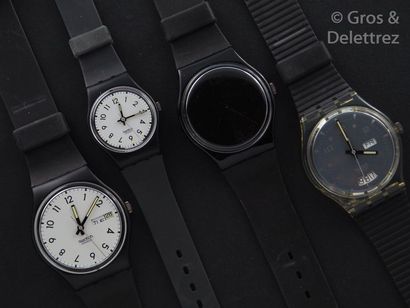 SWATCH SWATCH, lot de 4 montres comprenant les modèles suivants :

-Classic Three...