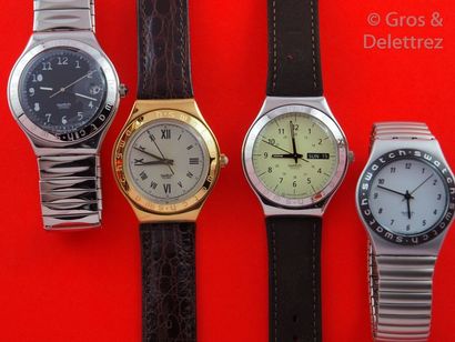 SWATCH SWATCH, lot de 4 montres comprenant les modèles suivants :

-Black Orobka...