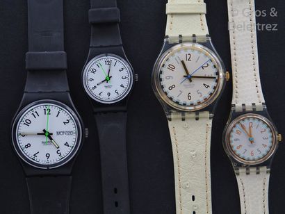 SWATCH SWATCH, lot de 4 montres comprenant les modèles suivants :

-Classic Cinque...