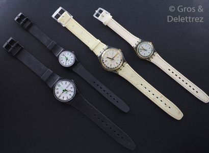 SWATCH SWATCH, lot de 4 montres comprenant les modèles suivants :

-Classic Cinque...