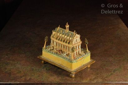 null Rare maquette en carton découpé et doré représentant la Chapelle royale de Versailles,...
