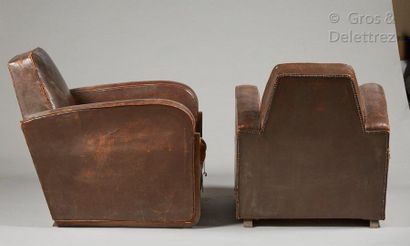 null TRAVAIL 1930

Paire de fauteuils club entièrement recouverts de cuir brun

Piétement...