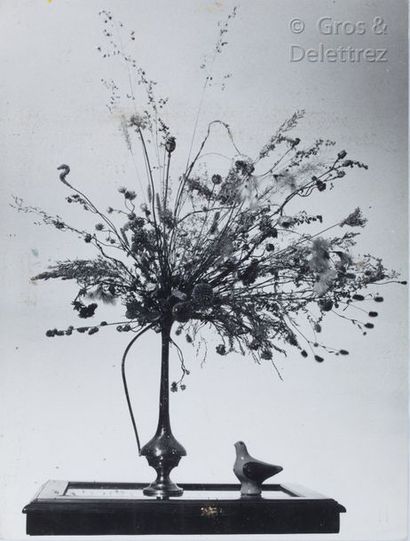 WOJCIECH PLEWINSKI (POL/ né en 1928) Bouquet and bird on a painting (Lidie)

Stamped...