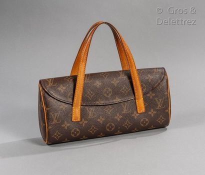 LOUIS VUITTON Bag "Sonatine" 29cm in Monogram canvas and natural leather, magnetic...