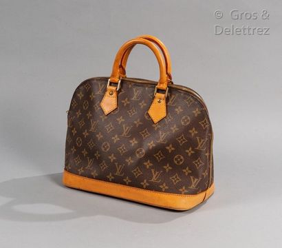 LOUIS VUITTON Bag "Alma" PM 30cm in Monogram canvas and natural leather, double zipper,...