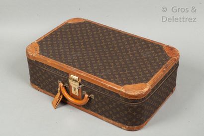 LOUIS VUITTON Suitcase in Monogram canvas and natural leather, code lock (OOO), double...
