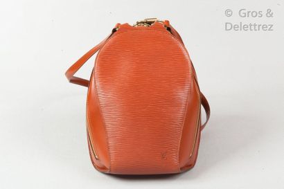 LOUIS VUITTON Mabillon" backpack 20cm in fawn Kenyan herringbone leather, double...