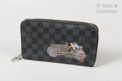 LOUIS VUITTON Zippy organizer" wallet in graphite checkerboard canvas decorated with...