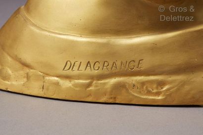 Léon Noel DELAGRANGE (1872-1910) Buste de jeune femme. 
Epreuve en bronze à patine...