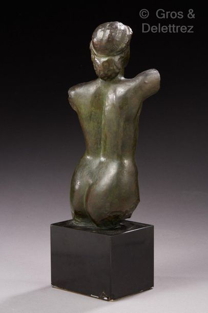 JOSEPH BERNARD (1866-1931) Female torso.

Bronze sculpture with brown patina. Cubic...