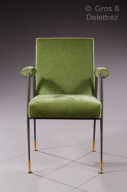 Jules LELEU (1883-1961) *Suite de quatre fauteuils en métal laqué gris et bronze...