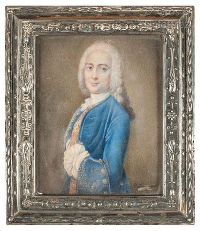 null Rectangular miniature representing a young man in blue suit

9 x 7 cm

Scratched...