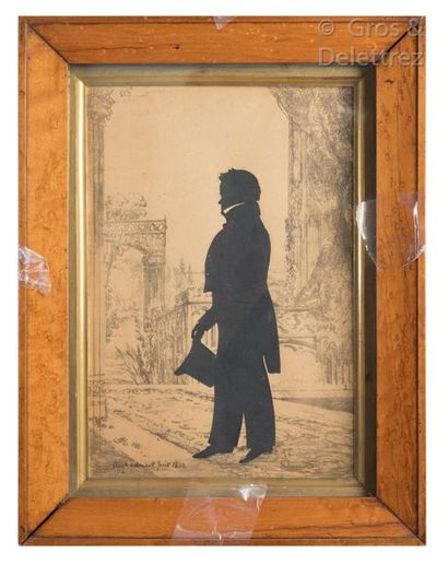 Auguste EDOUART (1788-1861) Élégant au chapeau dans un palais

Silhouette représentant...