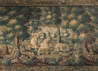 null Fragment de tapisserie représentant trois paysans, deux femmes et un homme,...