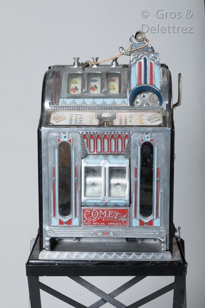 null COMET PACE MFG CO CHICAGO ILL.

Jackpot type slot machine with three reels,...