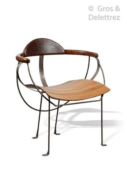Francis VEILLEROT Hornet model armchair 

metal structure, the seat composed of 6...