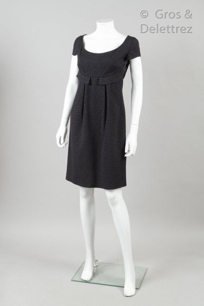 VALENTINO Circa 2001

Sleeveless dress in black millinery cotton, round neckline,...