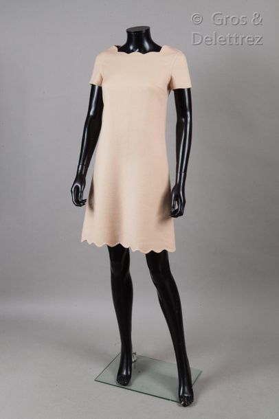 CHRISTIAN DIOR Circa 2011

Beige mottled angora woollen dress with rounded cut, small...