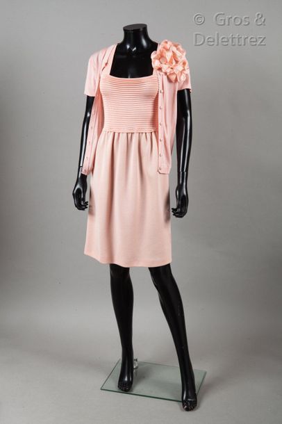VALENTINO Circa 2004

Pink knit outfit, composed of a dress with wide straps, pleated...