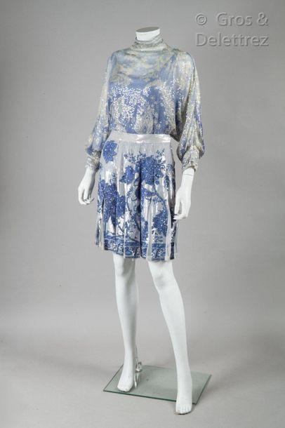 VALENTINO Boutique Circa 1998

Blue sequined silk chiffon ensemble, consisting of...